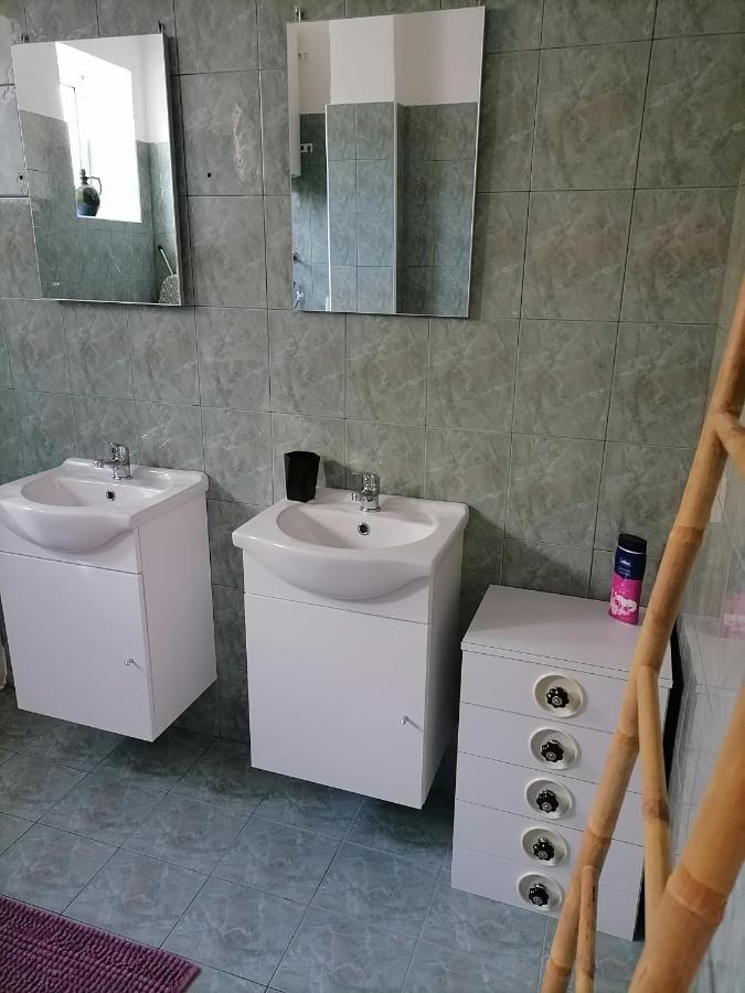 Apartman Marijana 노비비노돌스키 외부 사진